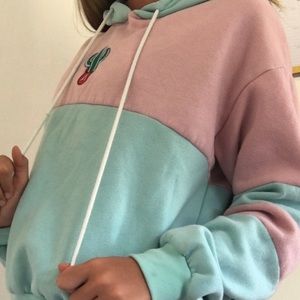 Kawaii pink and blue hoodie ❤️🤙